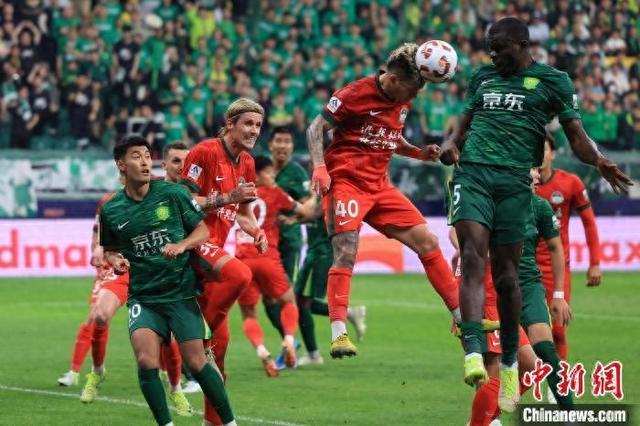 九游会-今晨上海海港远射贴柱哈登爆冷击败切尔西，上海申花关键时刻队长鼓劲直接炸裂(上海海港亚冠取胜)